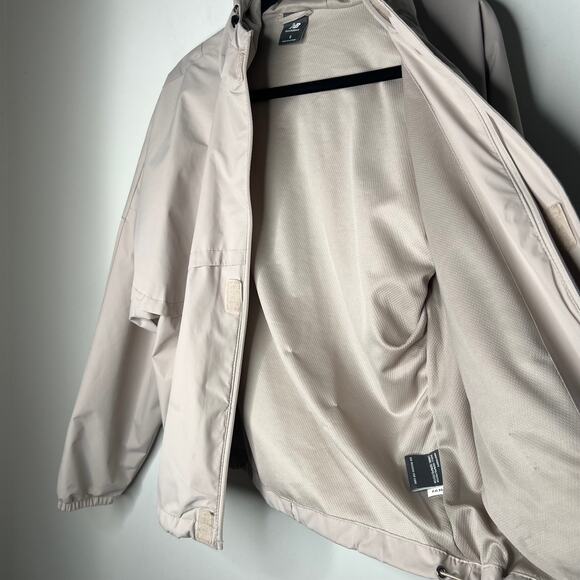 New Balance Beige Windbreaker Size Small - Picture 5 of 9